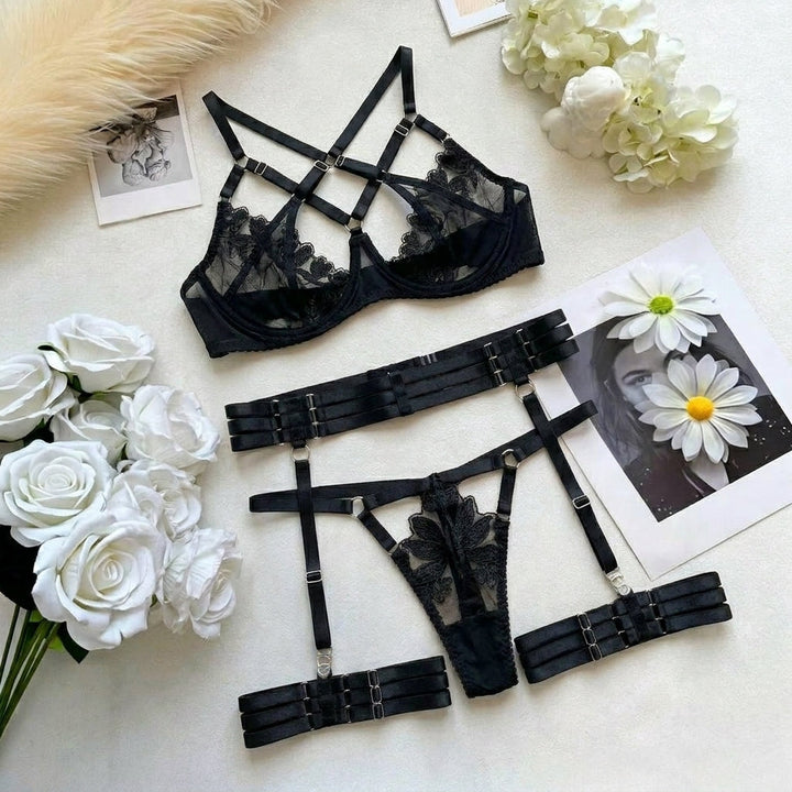 Strappy Floral Harness Set